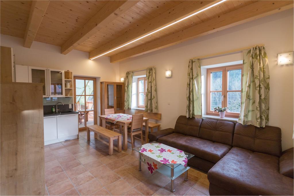 Gaestehaus Biohof ليوتسشاخ الغرفة الصورة
